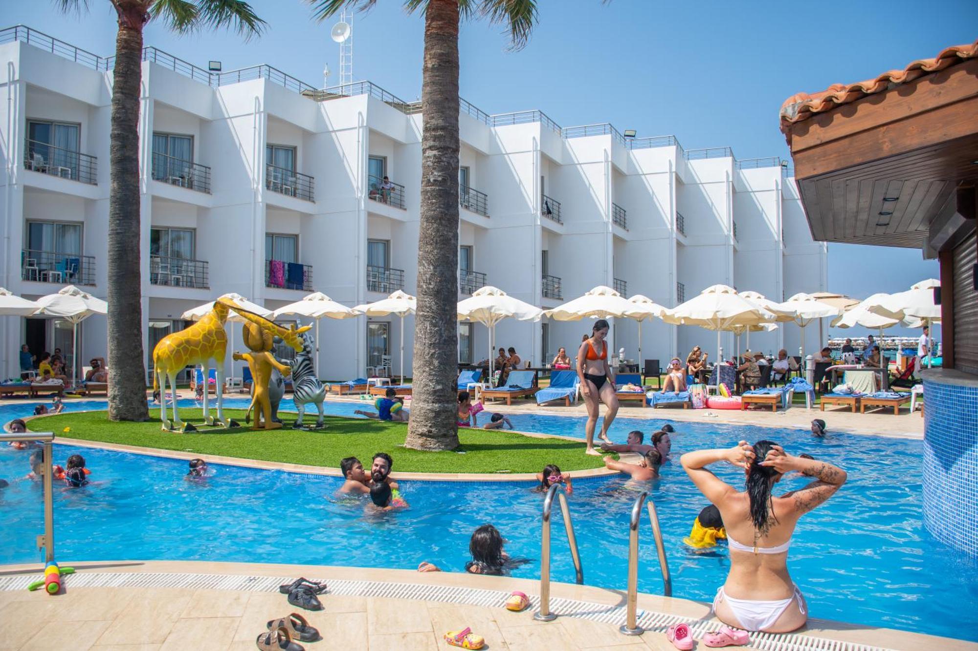 Mimoza Beach Hotel Agios Sergios المظهر الخارجي الصورة